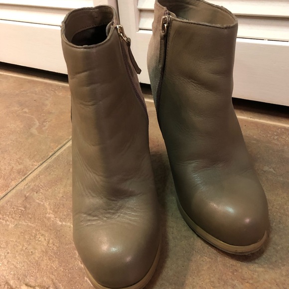 Dolce Vita Leather & Suede platform ankle boots - Picture 2 of 8